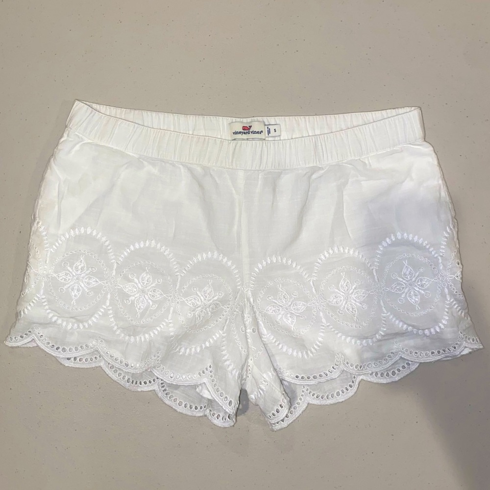 Vineyard Vines shorts